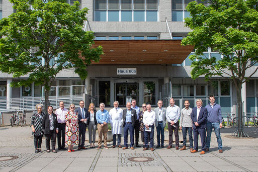 Intel-Delegation zu Besuch in der Universitätsklinik Magdeburg