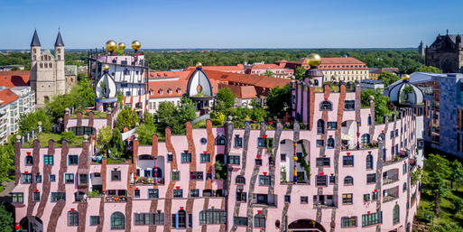 Bild vergrößern: die Grüne Zitadelle von Magdeburg ©www.AndreasLander.de