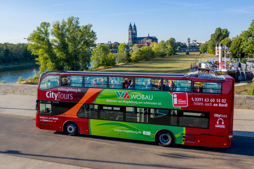 Bild vergrößern: Magdeburg: Stadtrundfahrt mit dem Doppeldeckerbus