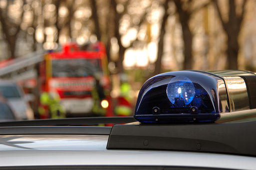 Blaulicht vor einer Feuerwehr © Fotolia, Kai Krueger