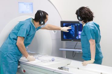Planung einer minimalinvasiven Operation unter MRT-Kontrolle 