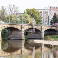 Brückenuntersichtgerät zur Untersuchung der Anna-Ebert-Brücke 