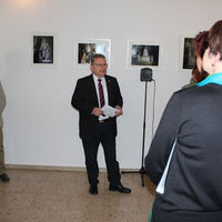 Bürgermeiser und Beigeordneter für Finanzen und Vermögen, Klaus Zimmermann eröffnete die Ausstellung