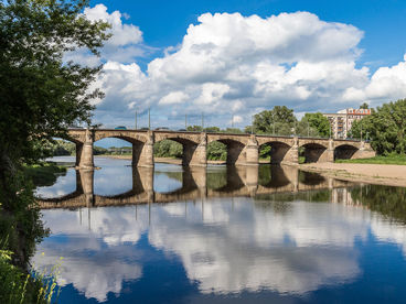 Bild vergrößern: Blick auf die Anna-Ebert-Brücke, 2014