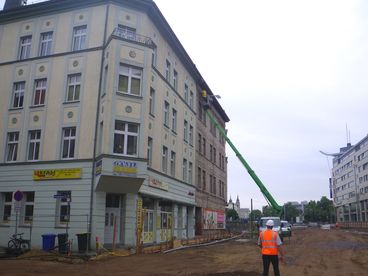 Sicherungsarbeiten an den Häusern in der Ernst-Reuter-Allee