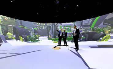 Bild vergrößern: Das Mixed-Reality-Labor »The Elbedome« ist das zentrale Element der technischen Infrastruktur des Virtual Development and Training Centre (VDTC) des Fraunhofer-Instituts für Fabrikbetrieb und -automatisierung IFF.