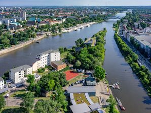 Bild vergrößern: Luftaufnahme von der Mündung der Zollelbe in die Stromelbe, Juni 2018