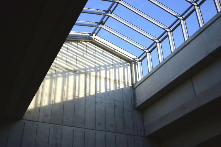Einbau des Glasdachs auf einer Stahlkonstruktion, Dezember 2017