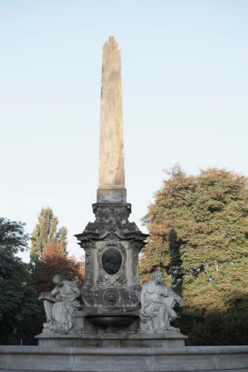 Bild vergrößern: Hasselbach-Brunnen
