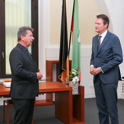 Oberbürgermeister Dr. Lutz Trümper und S.E. Wepke Kingma, Botschafter des Königreiches der Niederlande
