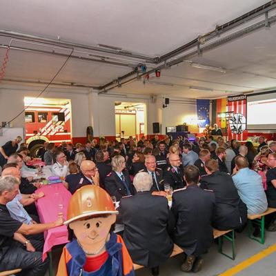 Übergabe der Stadtplakette an die Freiwillige Feuerwehr Magdeburg-Rothensee