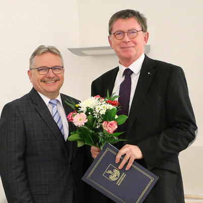 Bürgermeister Klaus Zimmermann und Dr. Helmut Hörold 