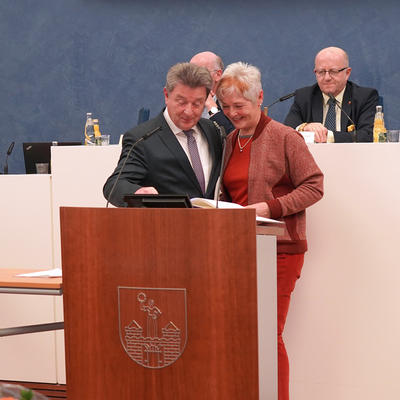 Oberbürgermeister Dr. Trümper und Beate Wübbenhorst