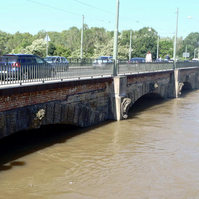 Hochwasser 2013 - Anna-Ebert-Brücke im Juni 2013