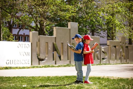 Bild vergrößern: Kinder-Uni Magdeburg