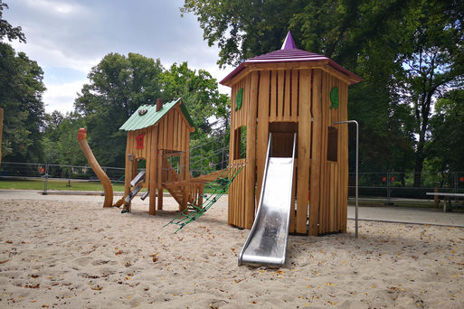 Bild vergrößern: SP059 Spielplatz Schneidersgarten