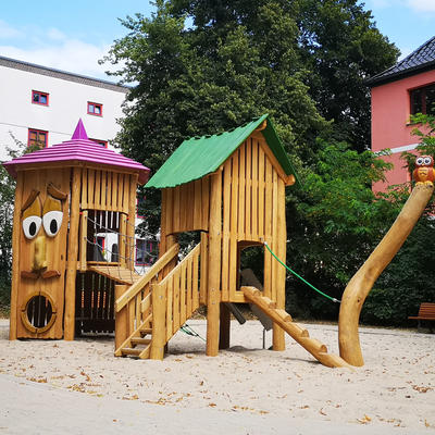 Neu gestalteter Spielplatz im Schneidersgarten in Magdeburg Sudenburg