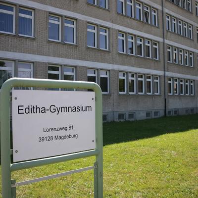 Außenansicht des Editha-Gymnasiums in Magdeburg