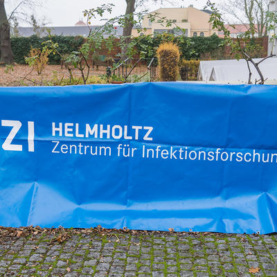 Banner des Helmholtz-Instituts