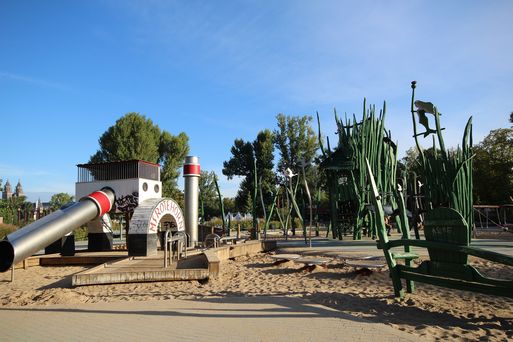 Bild vergrößern: SP075 Stadtpark Am Aussichtsturm