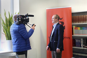 Bild vergrößern: PD Dr. Christoph Volkmar, Leiter des Stadtarchivs, im Interview