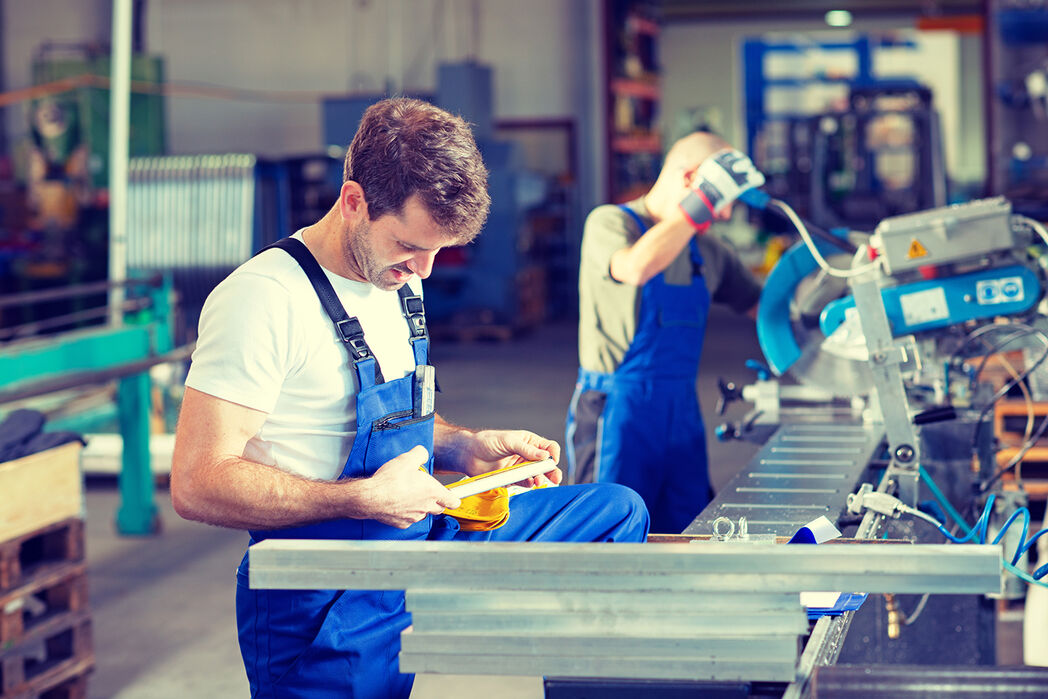 Industriearbeiter, Erwerbsttigkeit © Adobe Stock-Firma_V