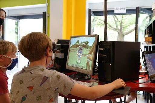 Bild vergrößern: Kindermedientage im Medientreff Zone