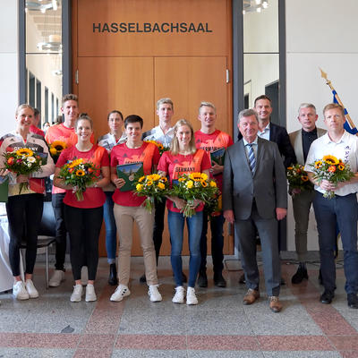Oberbürgermeister Dr. Lutz Trümper hat die Olympioniken im Alten Rathaus empfangen.