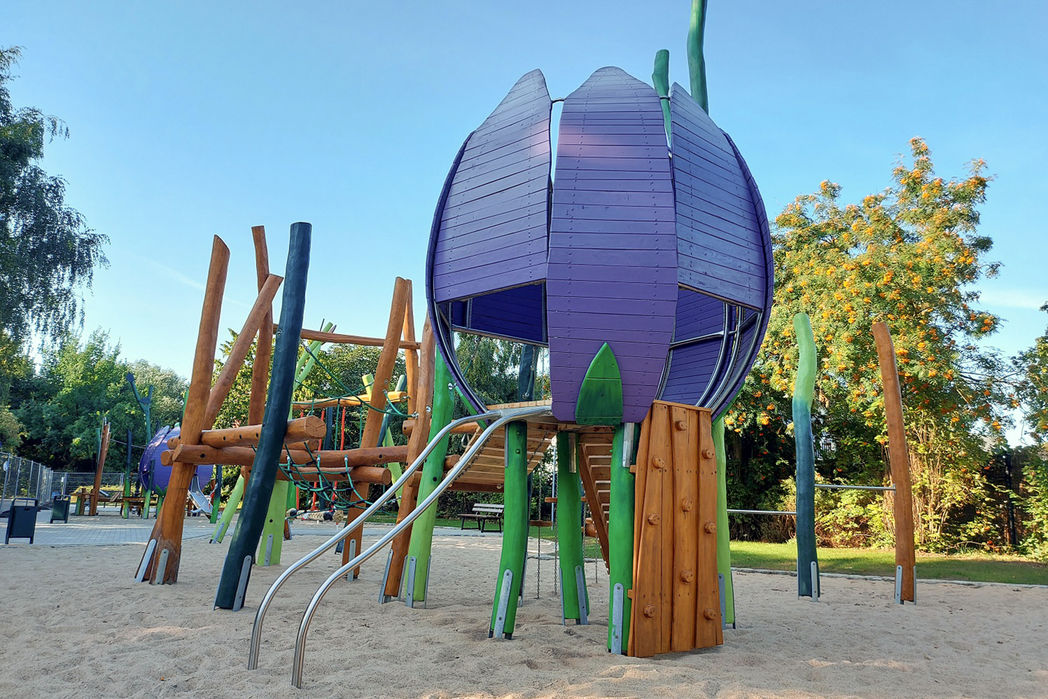 Spielbereich für größere Kinder auf dem Spielplatz Wiesenspektakel in Magdeburg