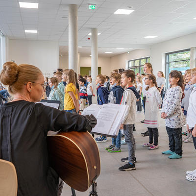 Musikalisches Programm der Kinder zur Eröffnung der Grundschule »Am Westring«