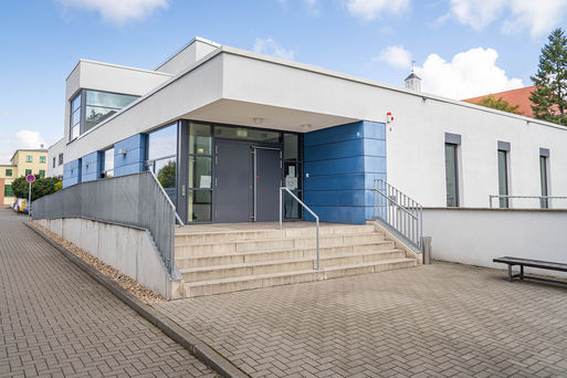 Magdeburger Schwimmhalle Große Diesdorfer Straßen