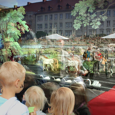 Magdeburgs mechanisches Puppentheater am Alten Markt zeigt den Halbkugelversuch