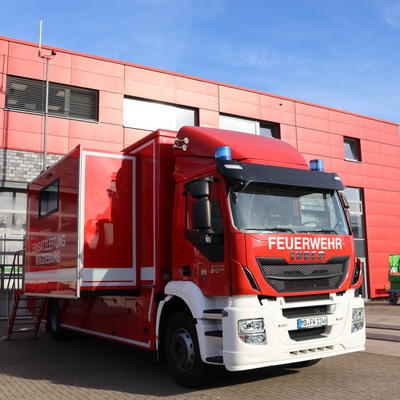 Mobiles Kommando: Fahrzeug der Einsatzleitung der Feuerwehr Magdeburg