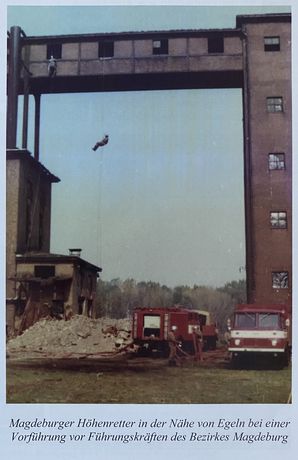 Bild vergrößern: Höhenrettungsdienst Berufsfeuerwehr Magdeburg