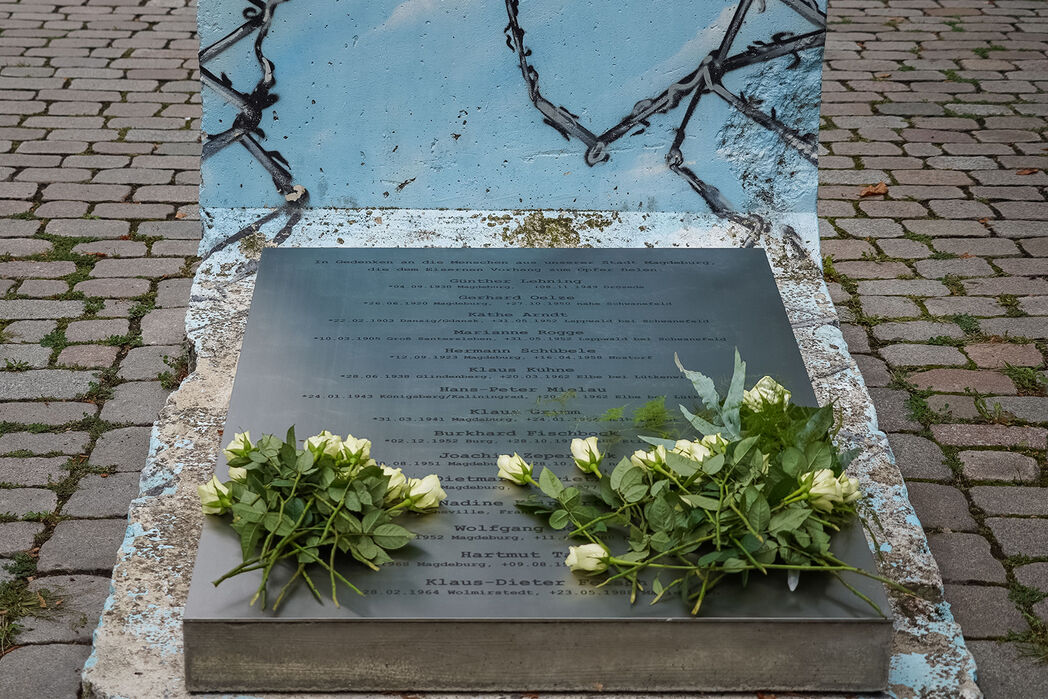 Bild vergrößern: Gedenktafel in Magdeburg an die Mauer-Opfer
