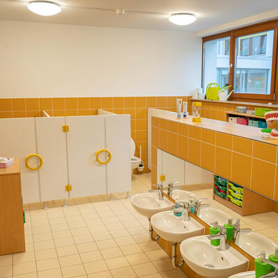 Waschraum der Kita Zwergenhügel in Magdeburg zur Einweihung 2023