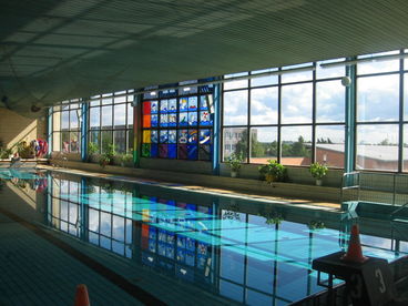 Bild vergrößern: Schwimmhalle Olvenstedt