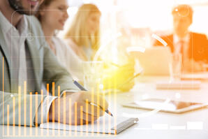 Aus- und Fortbildung © AdobeStock_Africa-Studio