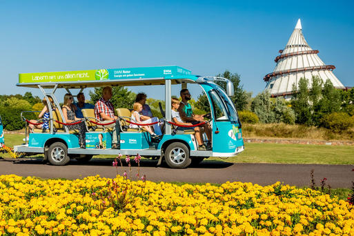 Stadtrundfahrt mit Elbauenpark