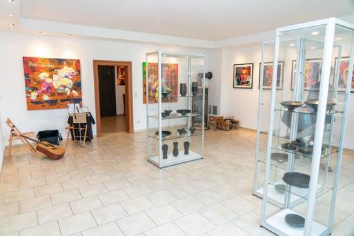 Bild vergrößern: Ausstellungsraum Stadtfelder Schlosskche
