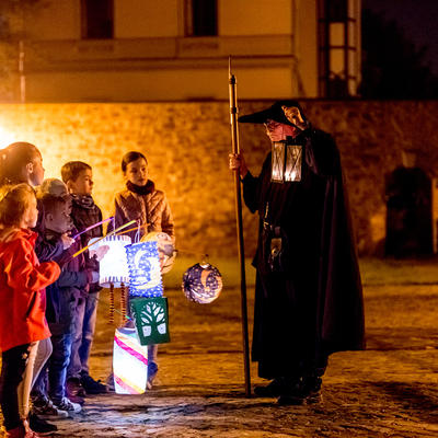 Lampion- und Lichter­führung für Kinder ©www.AndreasLander.de 