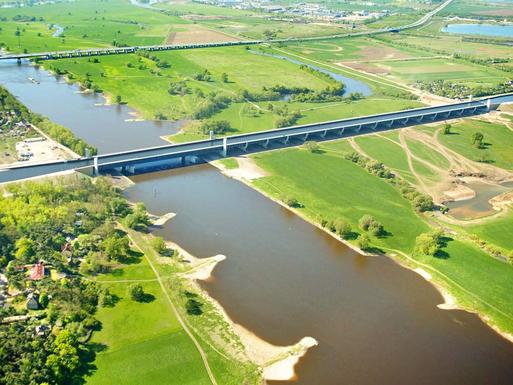 Bild vergrößern: Wasserstraßenkreuz Magdeburg © MMKT GmbH (W. Klapper)