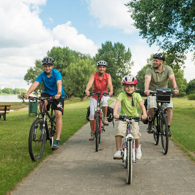 Bild vergrößern: Elberadweg Abschnitt J