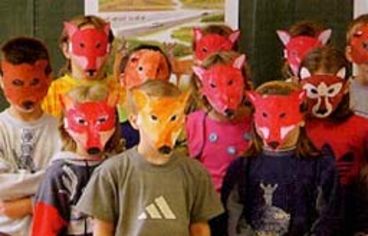 Museumspdagogik - Kinder mit Masken