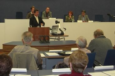 Bild vergrößern: Magdeburger Seniorenforum 2010, OB Dr.Trümper