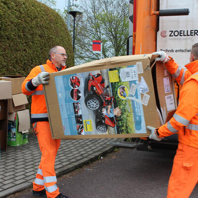 Wenn sperrige Kartons nicht in die Altpapiertonne passen