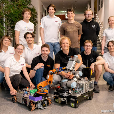 Forschende zeigen Roboter zur Langen Nacht der Wissenschaft 2023 Magdeburg