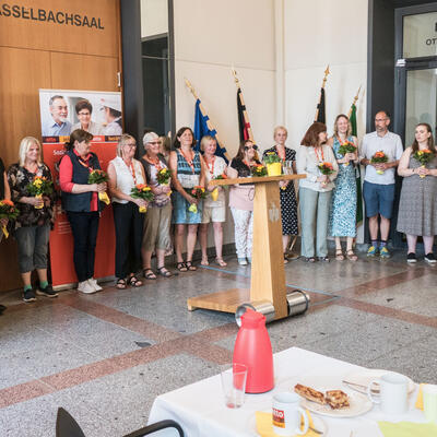 Freiwillige Helfer der ASZ im Alten Rathaus ausgezeichnet