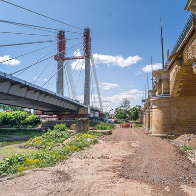 Baustellenführung zwischen Kaiser-Otto-Brücke und Anna-Ebert-Brücke