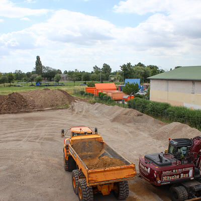 Aushubarbeiten für den Umbau des Wertstoffhofes Silberbergweg Magdeburg